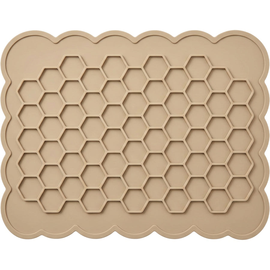 Rmvxj Scalloped Honeycomb Silicone Placemat 16 x 12 in Warm Sand